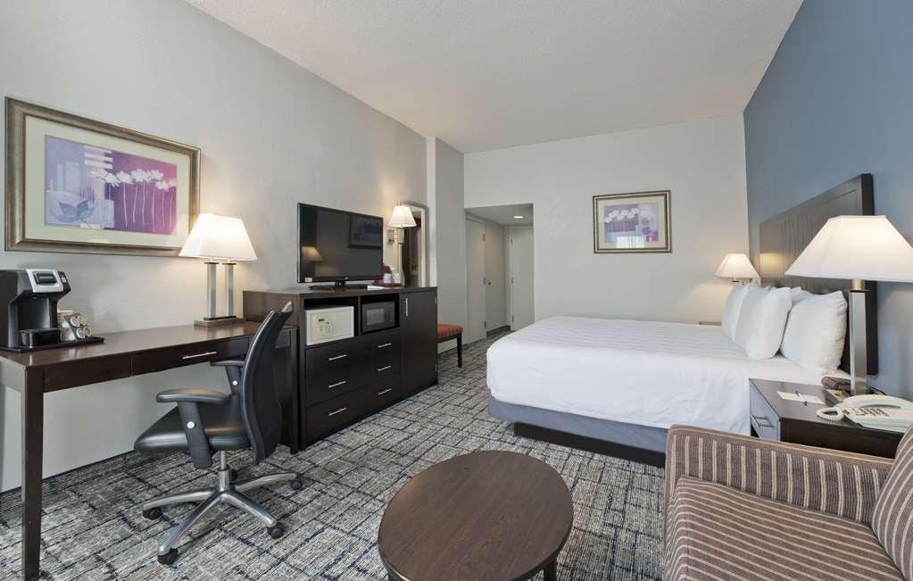 Best Western Plus Hotel & Conference Center Baltimore Bilik gambar
